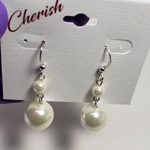 Women's Stylish Polished Silver tone Drop Dangle Design Beaded Earrings - Picture 5 of 5